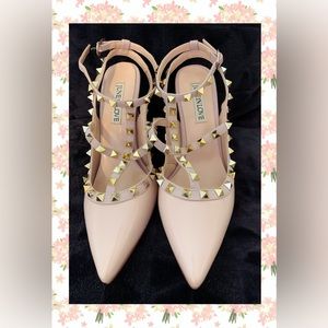 June In Love high heels Rivet Pumps, Size 7